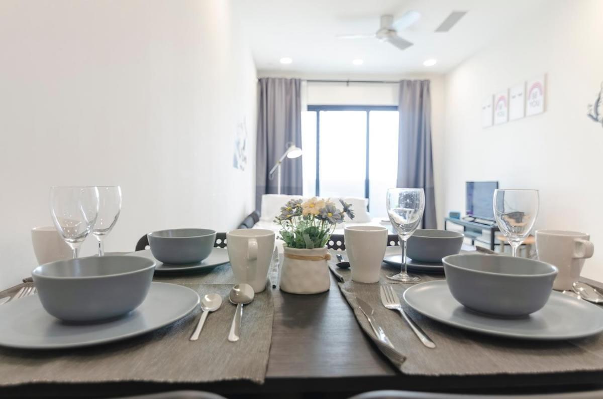 Totoro Theme Suite In Suasana Jb Johor Bahru Zewnętrze zdjęcie