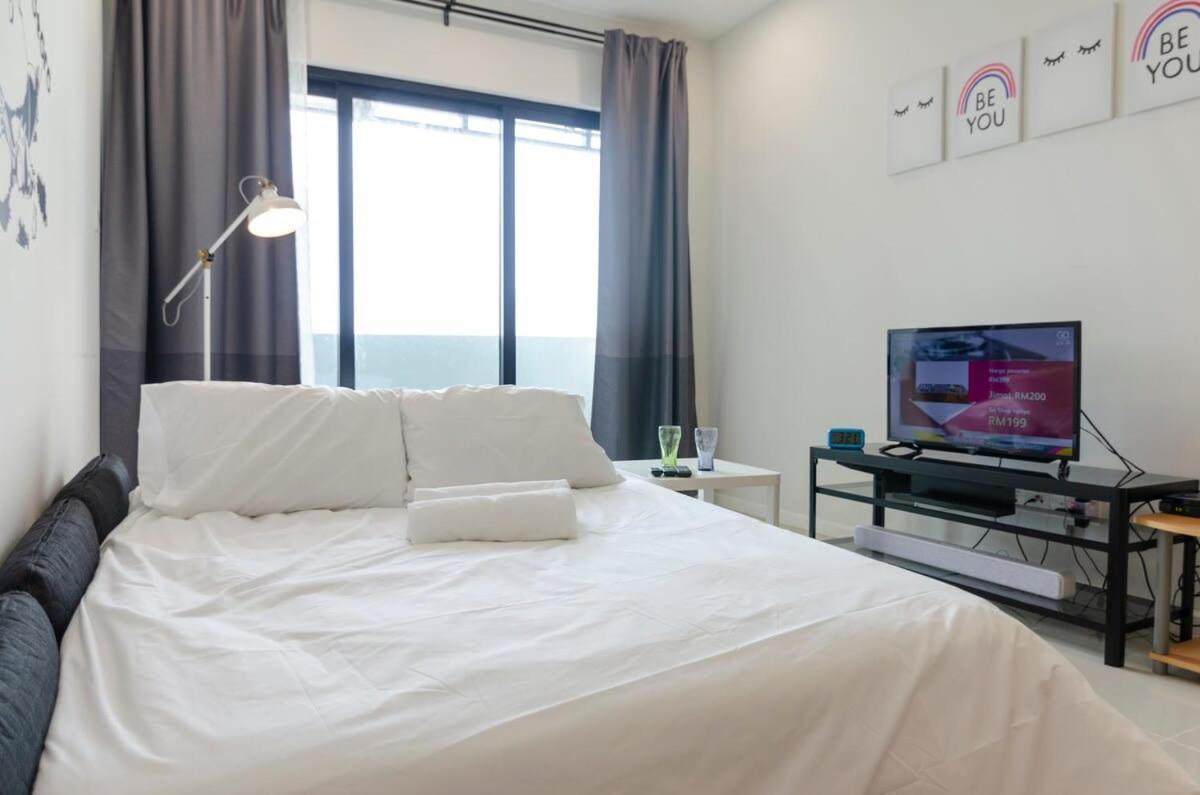 Totoro Theme Suite In Suasana Jb Johor Bahru Zewnętrze zdjęcie